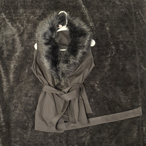 Chico’s Faux Fur Ponte Vest - Picture 1 of 2